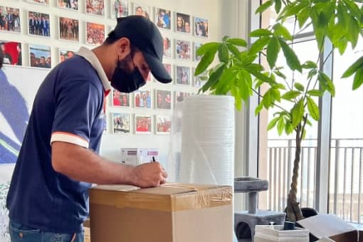 How Do I Choose a Moving Company in Dubai?