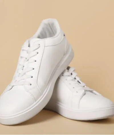 Looking for Shoe Cleaning in Dubai? Mobile